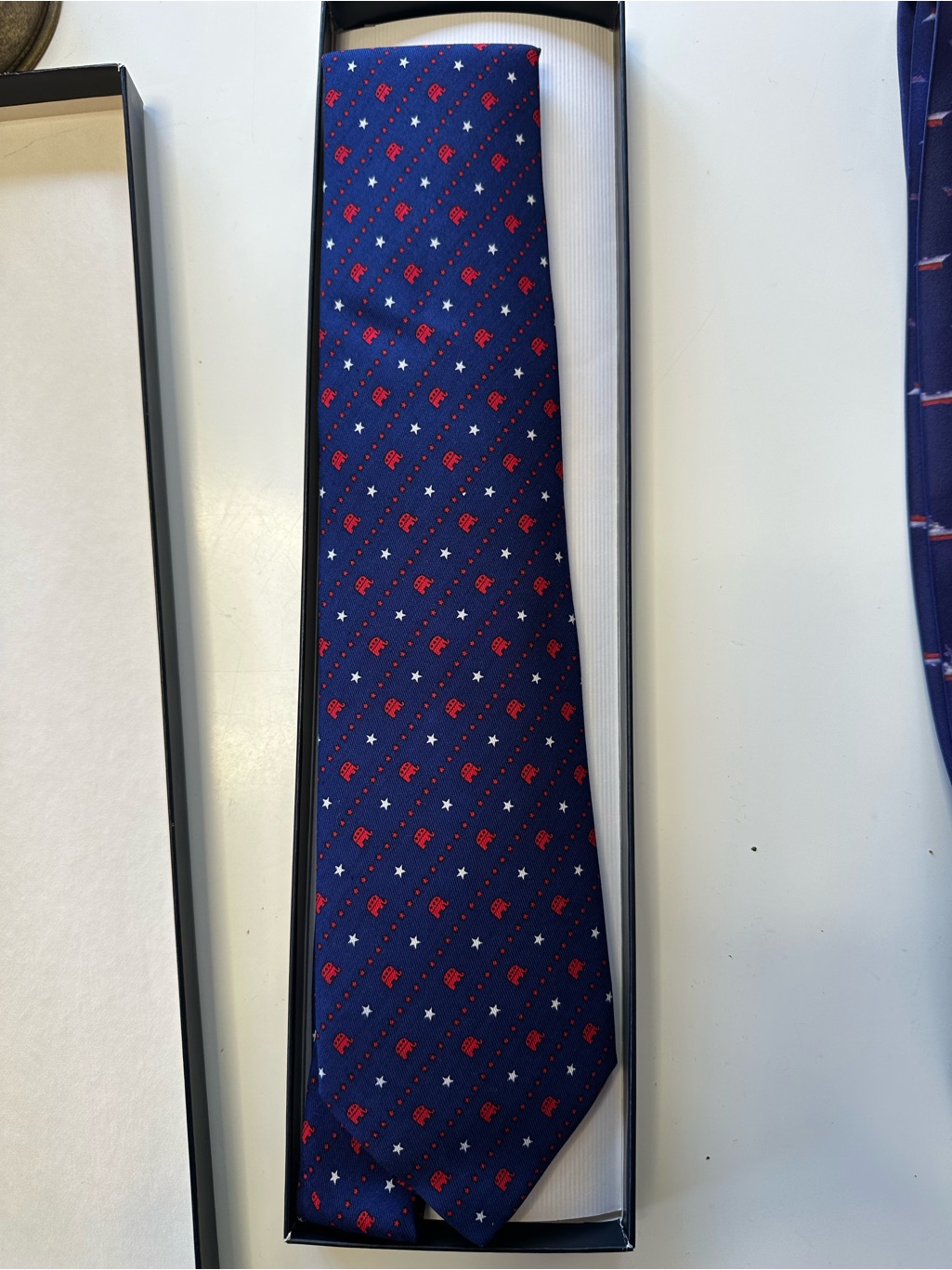 Vineyard Vines Silk Elephant Tie